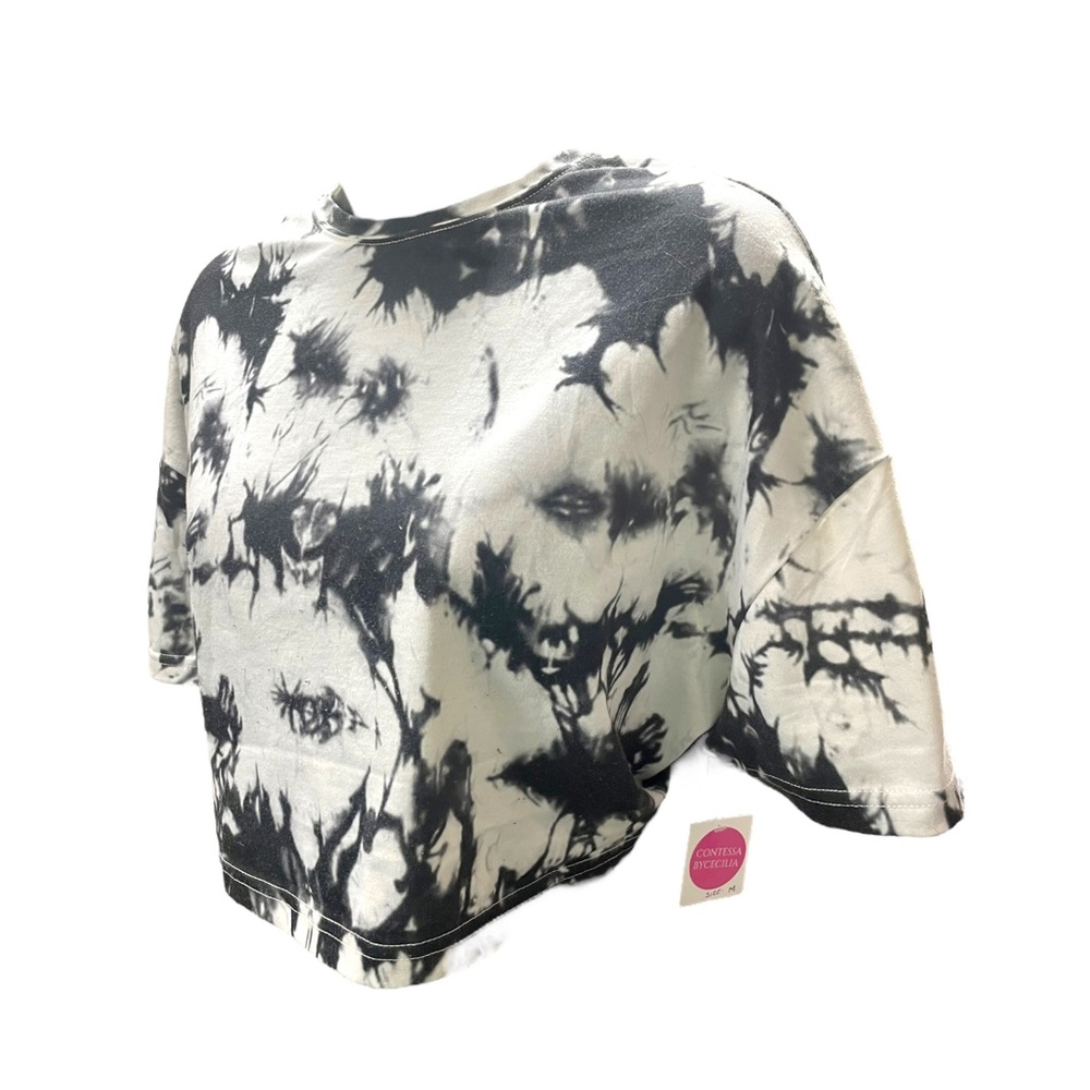 ✨BLACK+WHITE TYE DYE CROPTOP✨